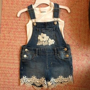 Flower pattern overalls
